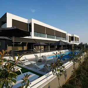 Ξενοδοχείο Isalos, Γερακινή
